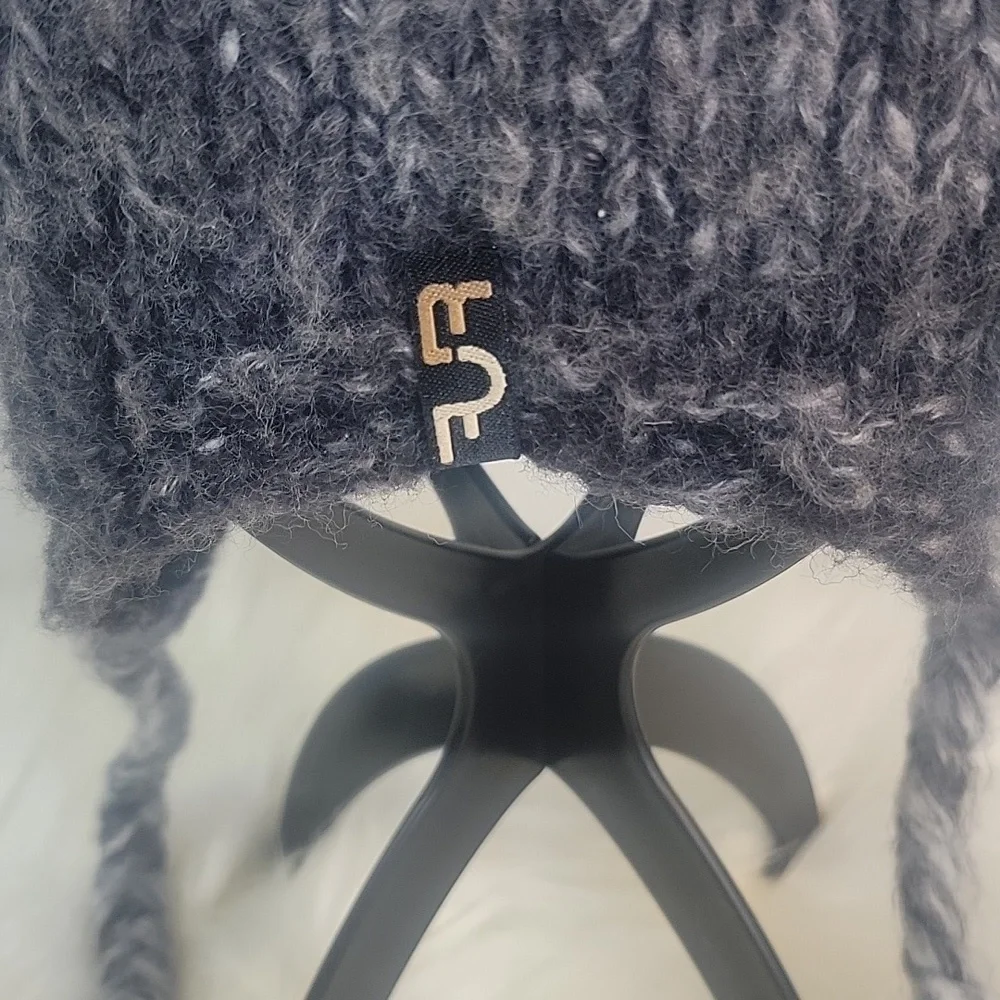Turtle Fur Gray Knit Pom Winter Ear Flap‎ Hat Unisex OS
